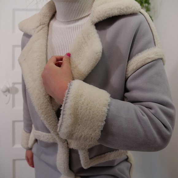 Colorblock pastel blue faux fur coat. Size: US S/XS Very soft and warm - Picture 7 of 14